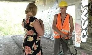 Yam-Sized grannie gives head and breastjob to construction employee